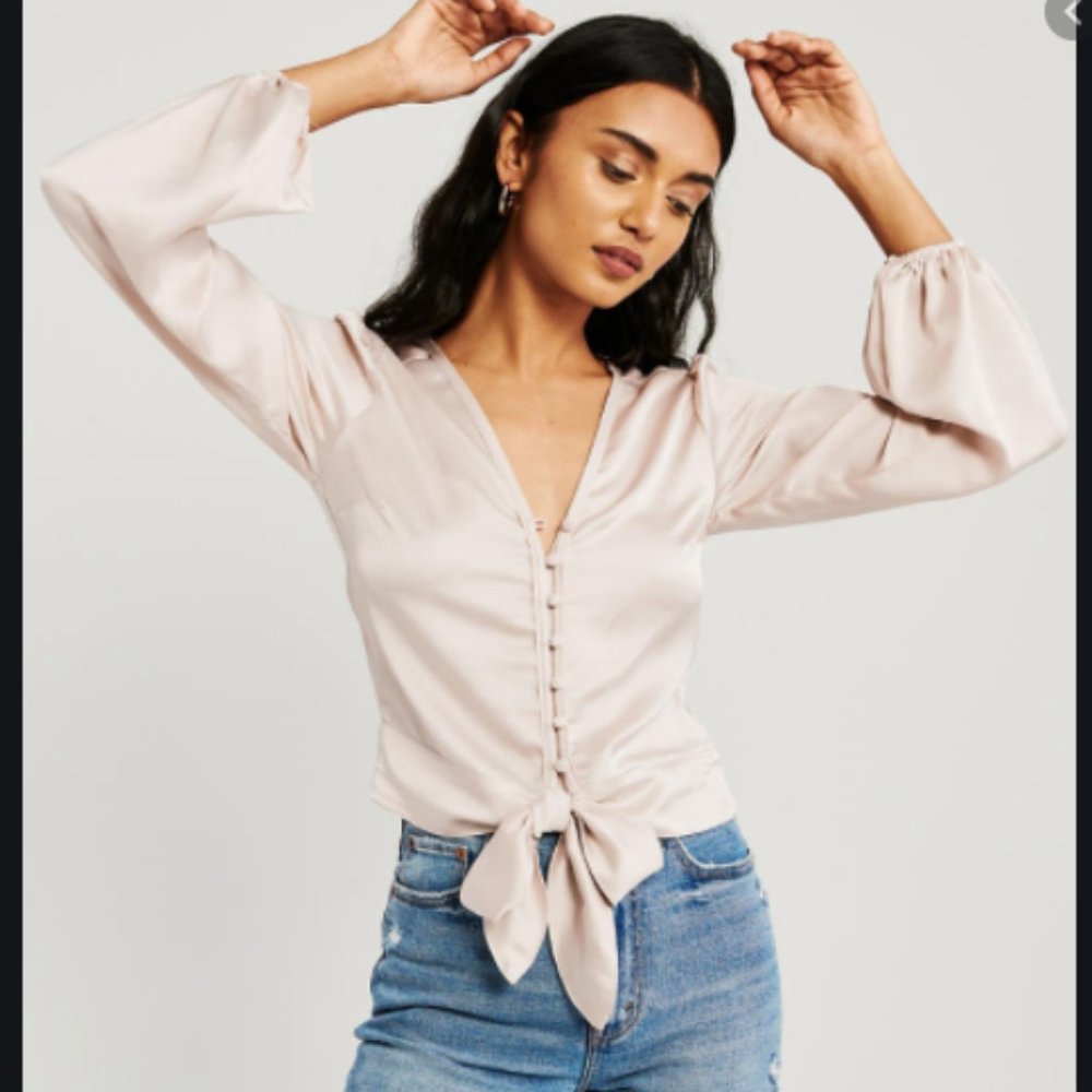Abercrombie Satin Tie Front Blouse XS